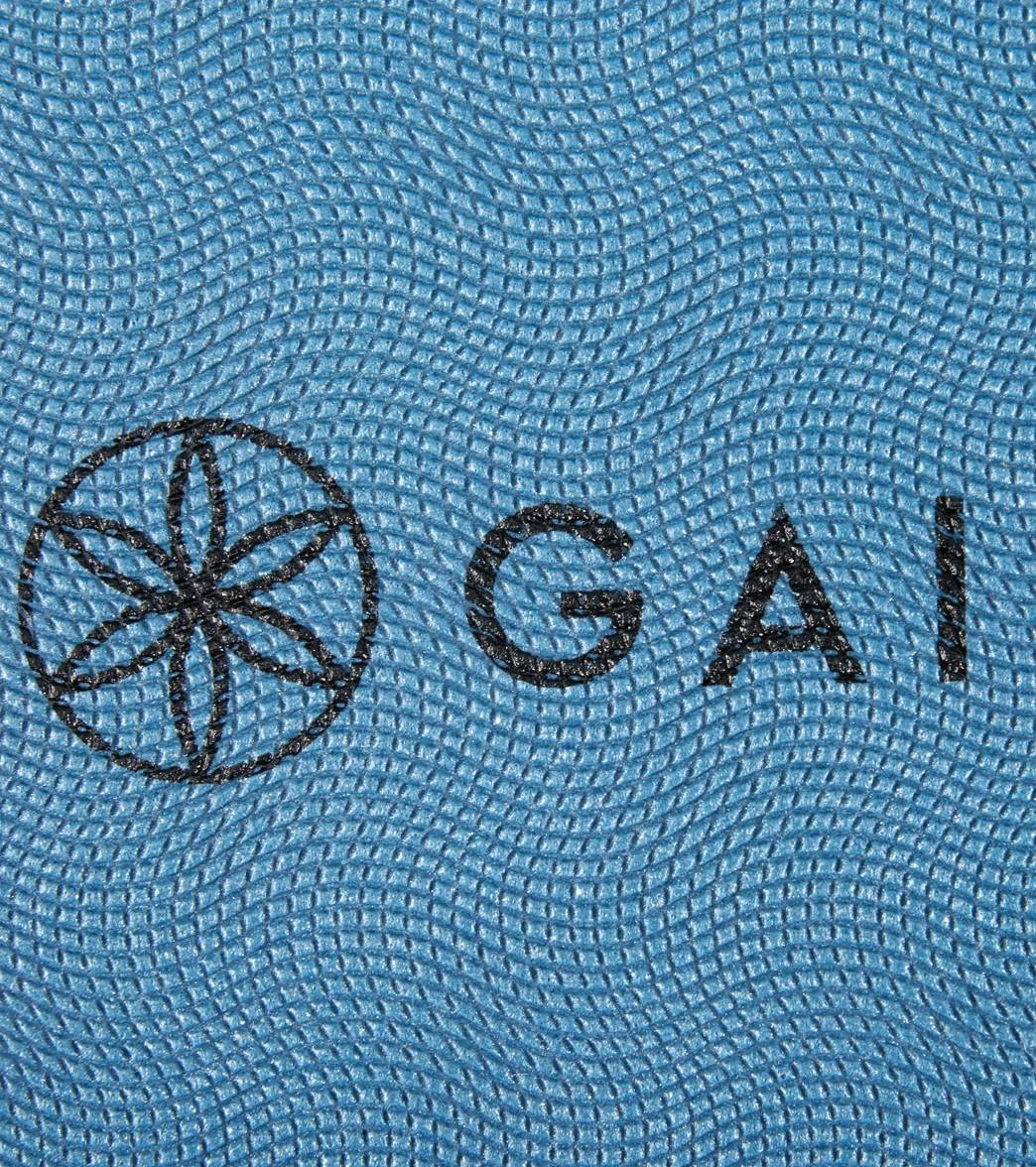 Gaiam Ultra Sticky Yoga Mat 68" 6mm Extra Thick - Image 5
